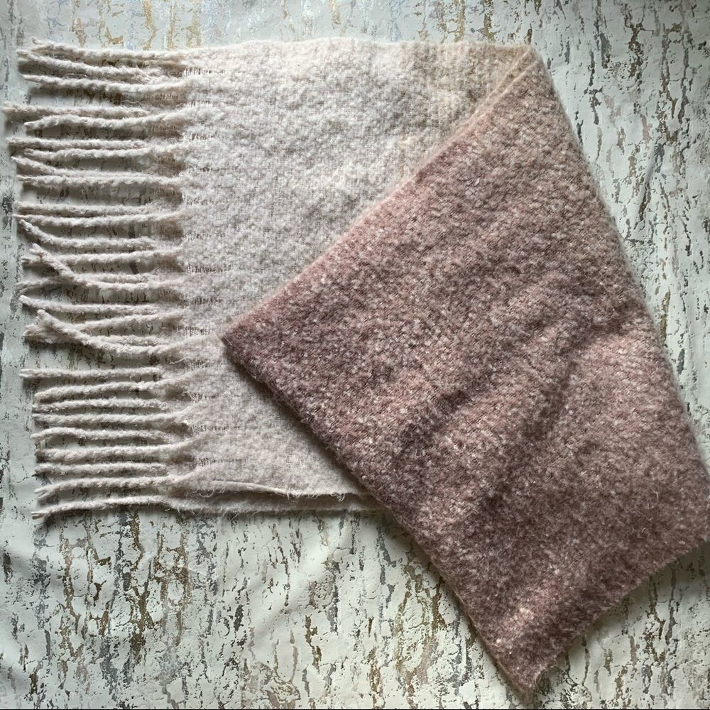 Oversized Textured Scarf   